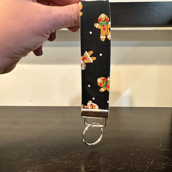Handmade Gingerbread Laynard / Keychain - Picture 4 of 4